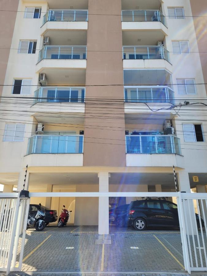 Ubatuba - Apartamento no Centro da Cidade próximo a restaurantes e às grande, centro, Itaguá, etc. Exterior foto