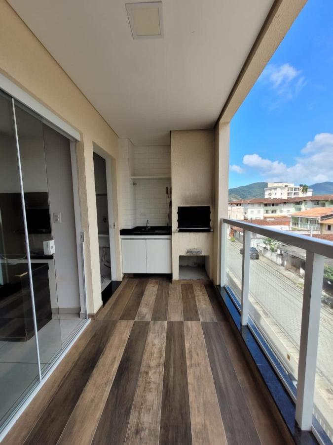 Ubatuba - Apartamento no Centro da Cidade próximo a restaurantes e às grande, centro, Itaguá, etc. Exterior foto